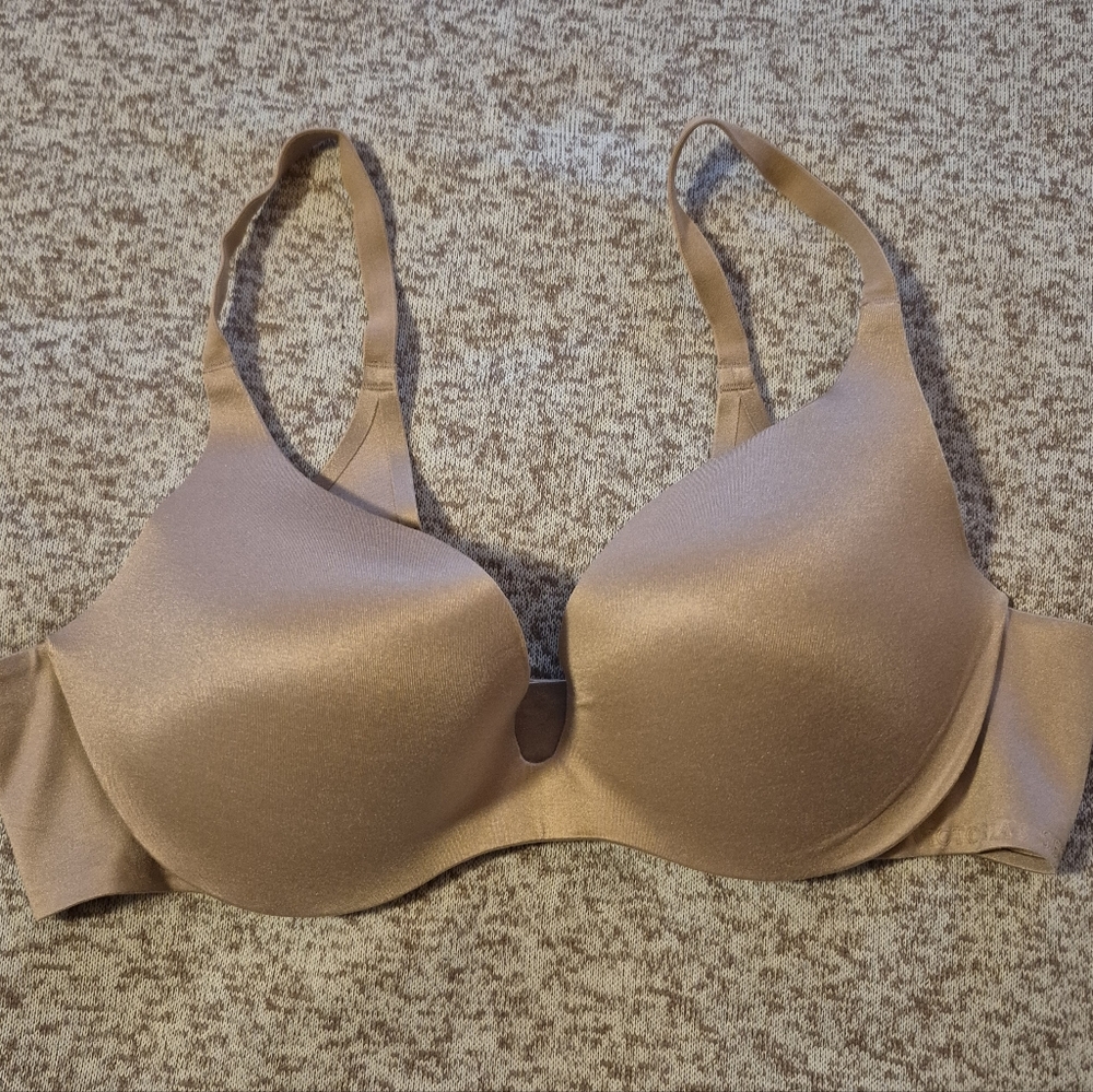❤️‍🔥 Victoria's Secret 38B Womens Push Up Tan Nude Padded Underwire Bra